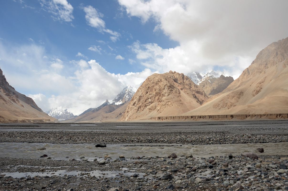 24 Trekking Between Kulquin Bulak Camp In Shaksgam Valley And Gasherbrum North Base Camp In China 